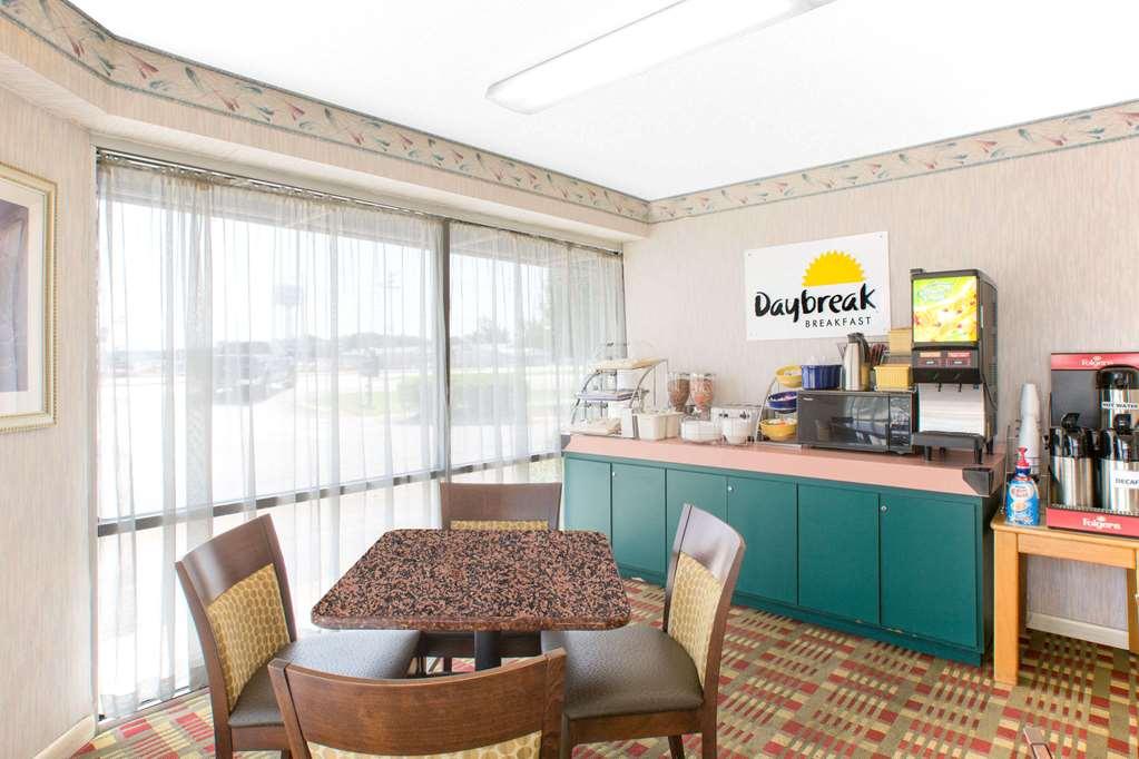 Econo Lodge Cherry Point Havelock Kültér fotó