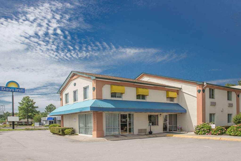 Econo Lodge Cherry Point Havelock Kültér fotó