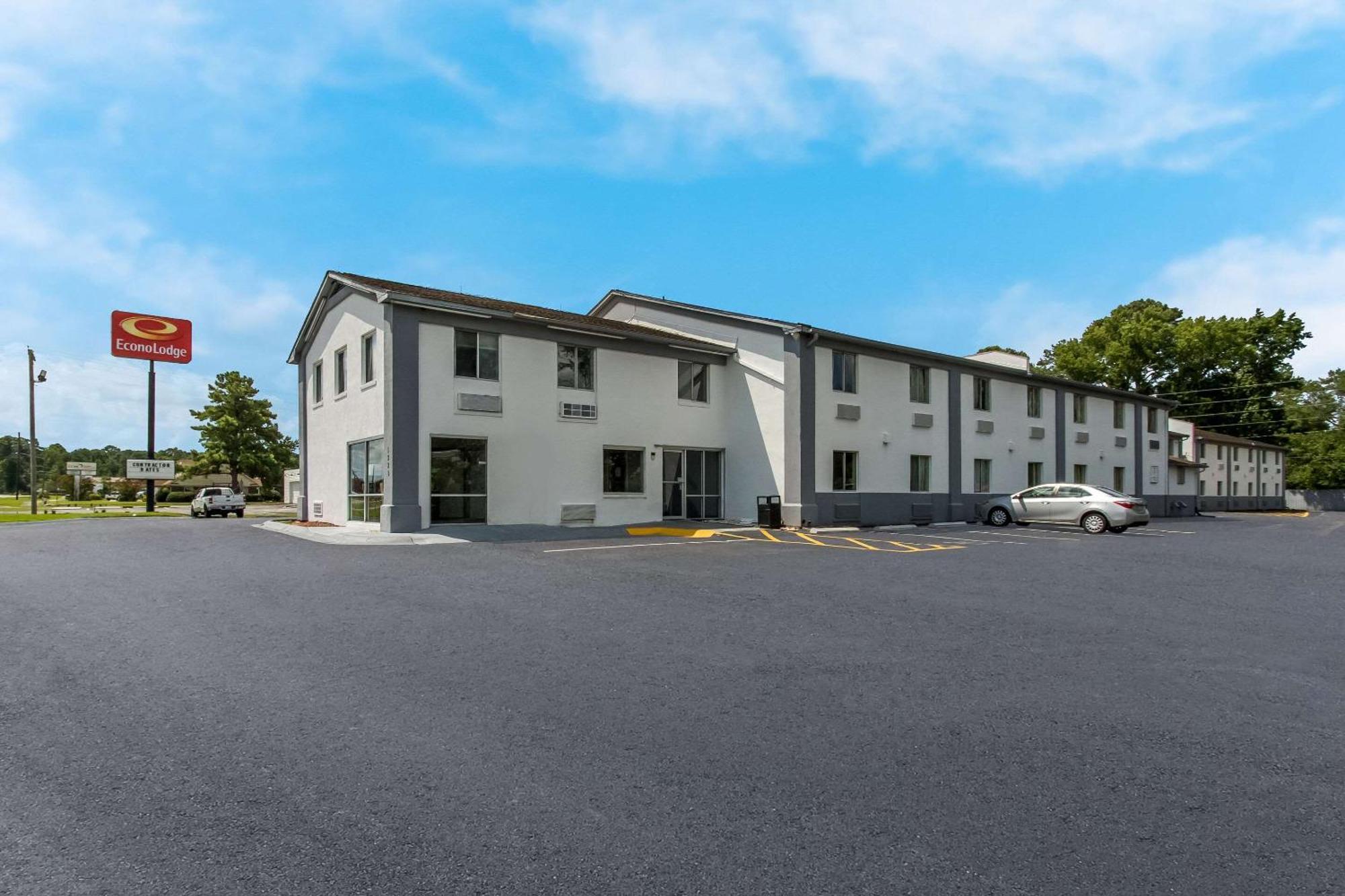 Econo Lodge Cherry Point Havelock Kültér fotó
