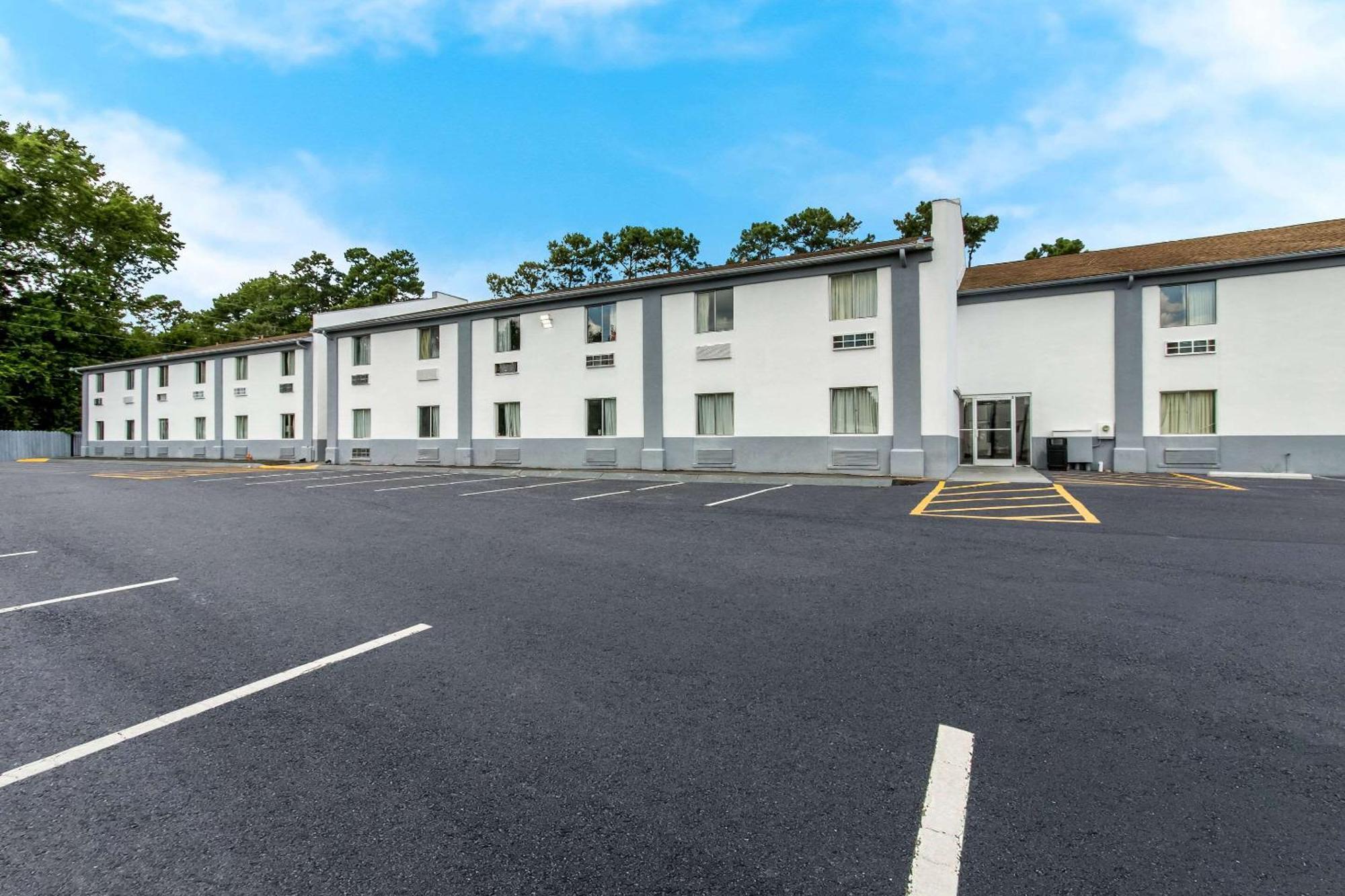 Econo Lodge Cherry Point Havelock Kültér fotó