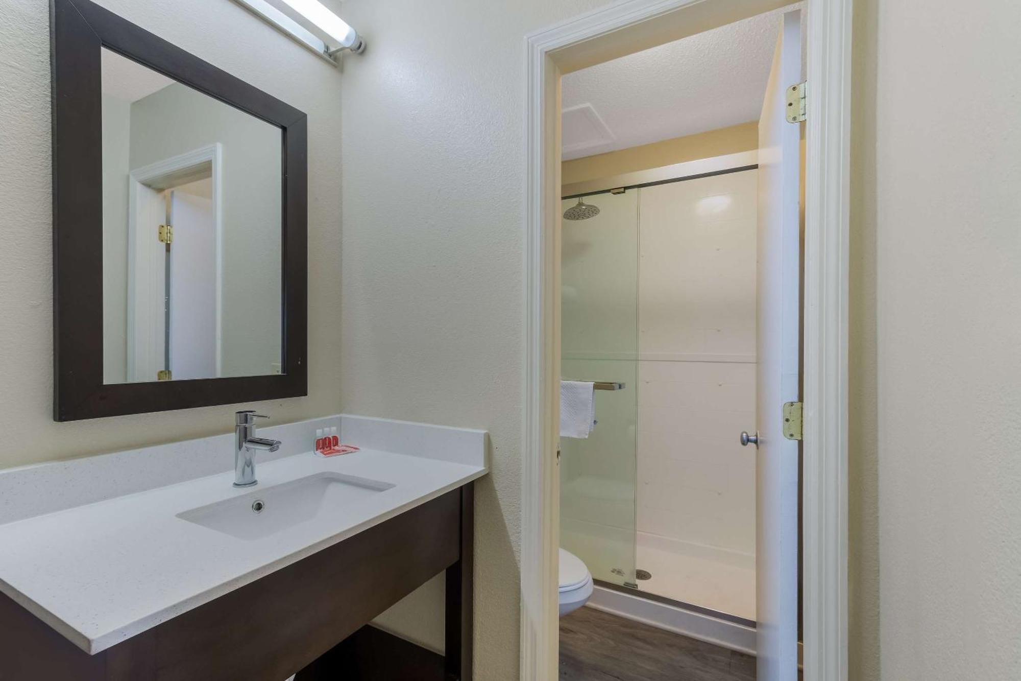 Econo Lodge Cherry Point Havelock Kültér fotó